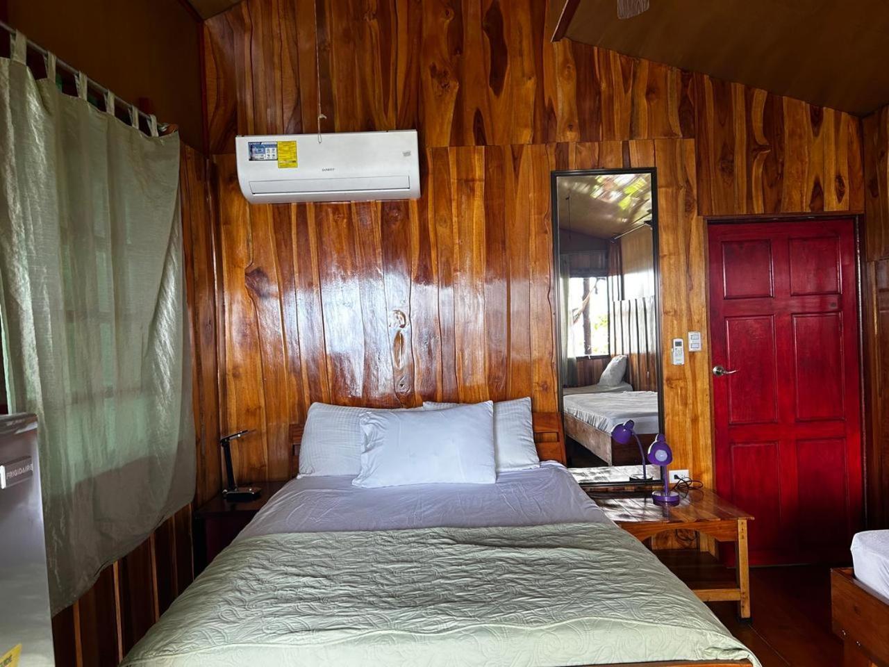 Nativos Corcovado Cabins Drake Bay Luaran gambar